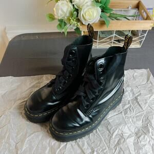 Dr martens molly platform